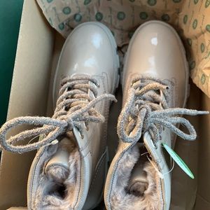 Paul Green Novie hightop Leather sneakers boots. Never used